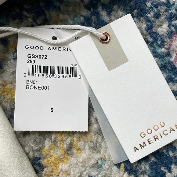 Good American Resort Faux Leather Short Sleeve Button-Up Shirt Bone Women’s 2X - Picture 5 of 13